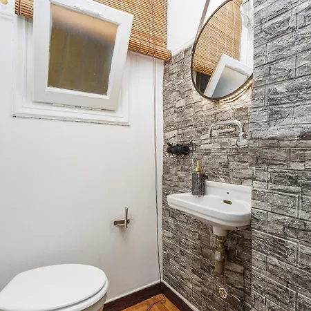 4bed In The Center Of Apartment